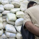 دستگیری سر شبکه قاچاق مواد افیونی / اعتراف به انتقال ۲۴۸ کیلوگرم شیشه