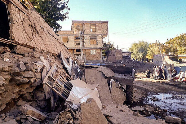وضعیت بهداشت ودرمان در مناطق زلزله زده