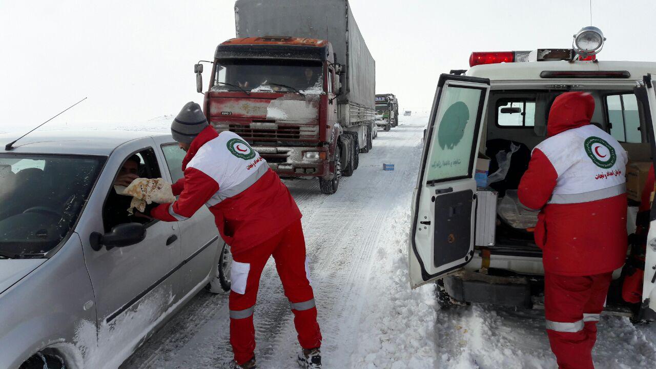 ۷۲ ساعت امدادرسانی به هموطنان در برف وکولاک