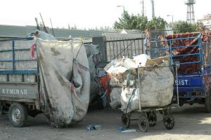جلوگیری از فعالیت عوامل غیر مجاز تفکیک پسماند