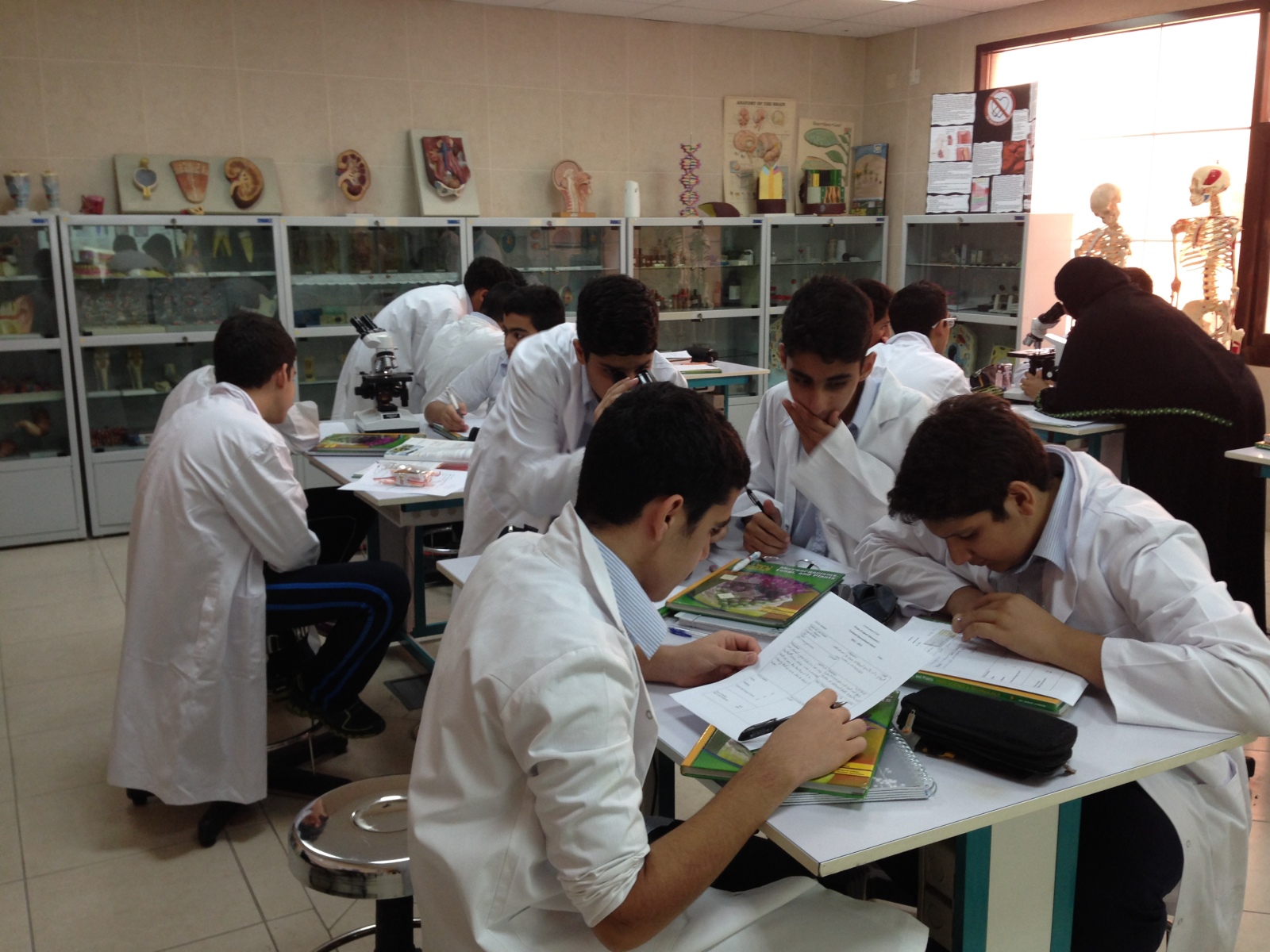 تخفیف ۵۰ درصد تجهیزات آزمایشگاهی ایرانی برای مدارس