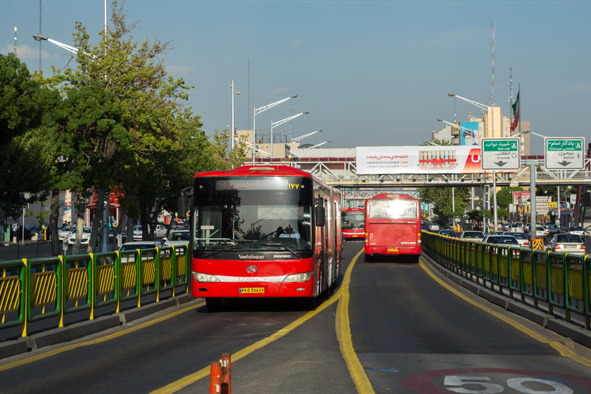 بهسازی خطوط اتوبوس های تندرو در منطقه ۱۴ تهران