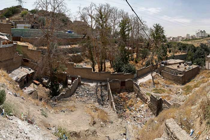 پاکسازی رود دره فرحزاد با مشارکت فعالان محیط زیست