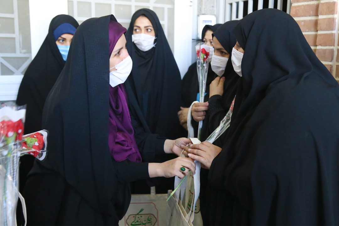 تقدیر از بانوان شاغل در سالن تطهیر بهشت زهرا(س)