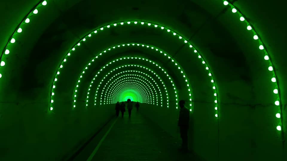 اجرای بزرگترین تونل نوری در بوستان نهج البلاغه