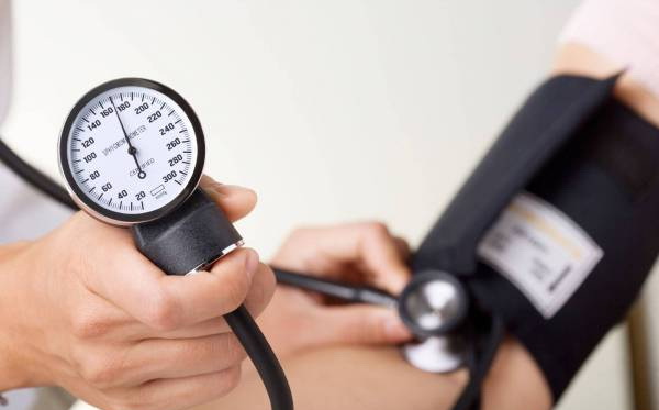 ۲۶ نکته مهم درباره فشار خون