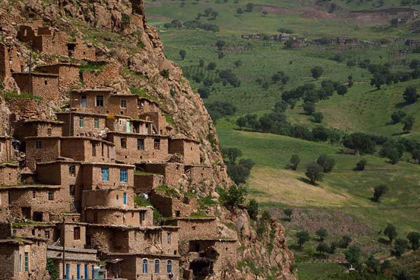 شناسایی محوطه های تاریخی در مریوان