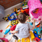 اجرای طرح «جمع آوری و توزیع اسباب بازی و پوشاک کودک»
