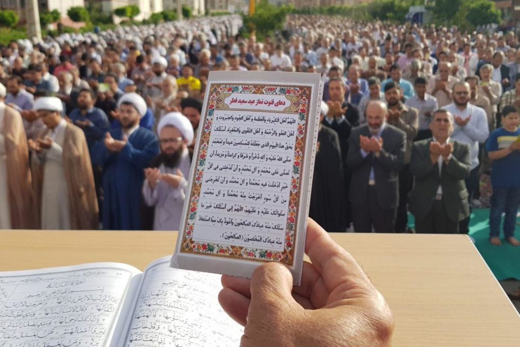 اقامه نماز عید فطر در بیش از هزار و ۳۰۰ بقعه متبرکه