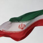 اهتزاز ابر پرچم ایران در ۱۰ نقطه به مناسبت دهه مبارک فجر