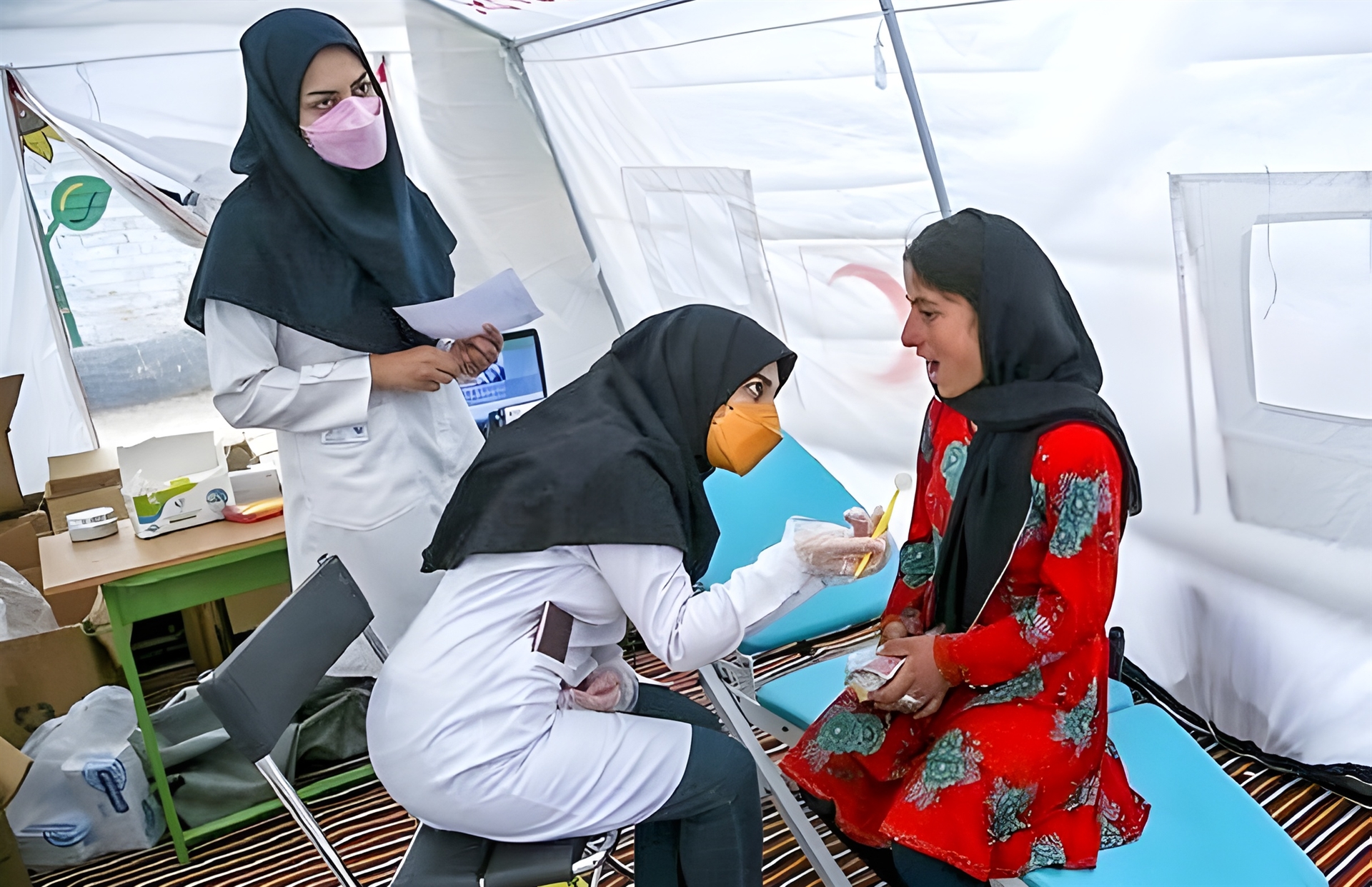 ارائه خدمات سیار توانبخشی توسط هلال‌احمر در مناطق کمتر برخوردار